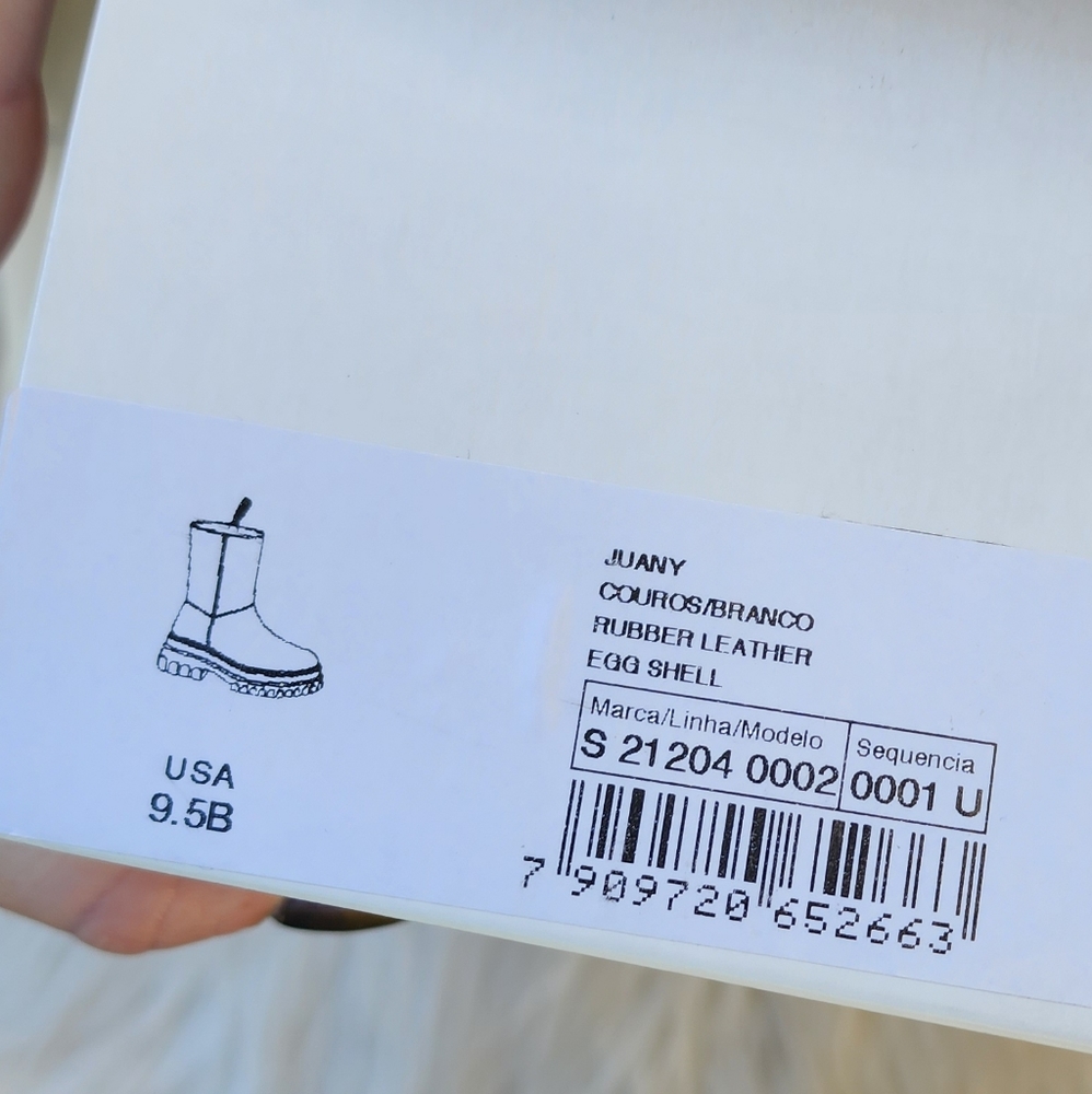 New Schutz Juany Lug Sole Boots - Picture 12 of 12